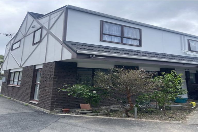 Photo of property in 75u3 Delhi Crescent, Khandallah, Wellington, 6035