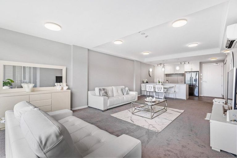 Photo of property in 170 Landmark Terrace, Orewa, 0931