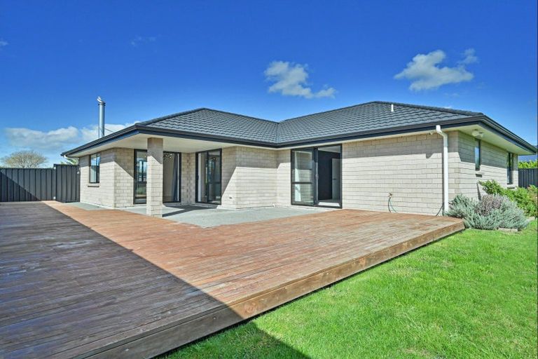 Photo of property in 22 Read Crescent, Clive, 4102