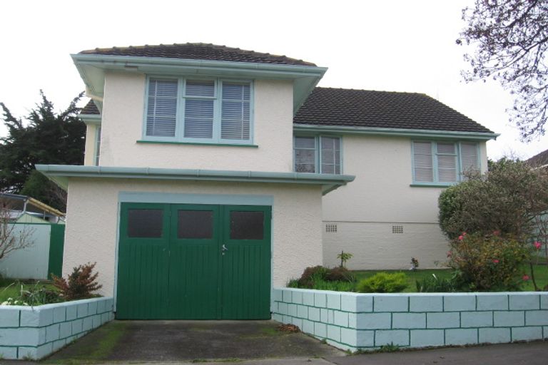Photo of property in 5 Ngarimu Street, Roslyn, Palmerston North, 4414
