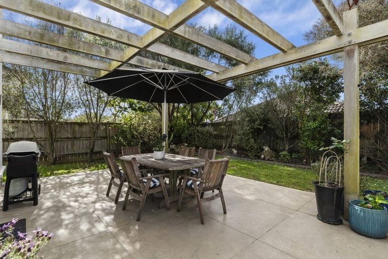 Photo of property in 29 Laurel Oak Drive, Schnapper Rock, Auckland, 0632
