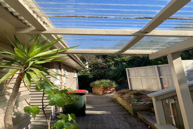 Photo of property in 7 Birch Street, Johnsonville, Wellington, 6037