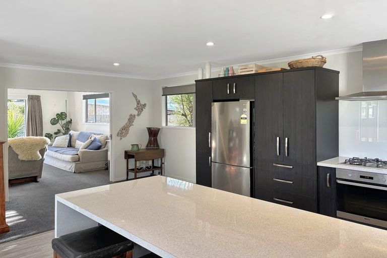 Photo of property in 3/8a Christie Crescent, Havelock North, 4130