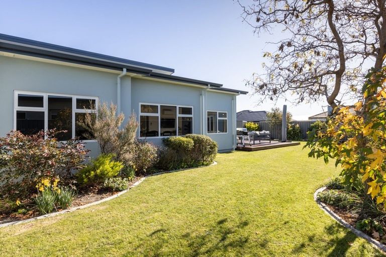 Photo of property in 5 Waitaki Way, Poraiti, Napier, 4112