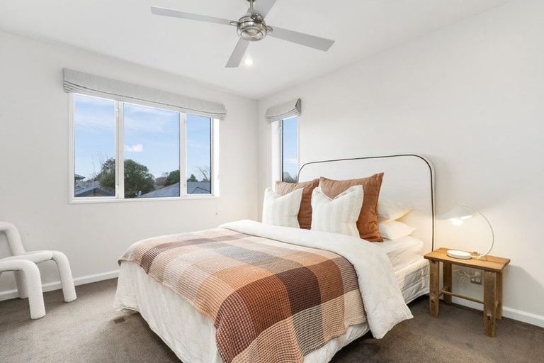 Photo of property in 3 Leabridge Mews, Harewood, Christchurch, 8051