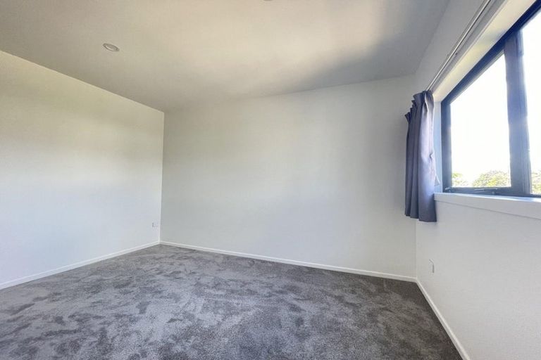 Photo of property in 12e Sea Spray Drive, Bucklands Beach, Auckland, 2012