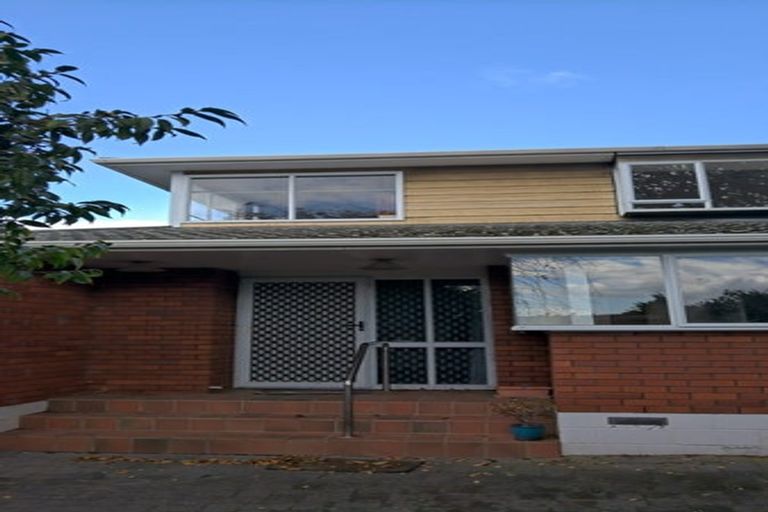 Photo of property in 1-2/144 Kolmar Road, Papatoetoe, Auckland, 2025