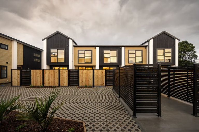 Photo of property in 2/91 Oxford Terrace, Epuni, Lower Hutt, 5011