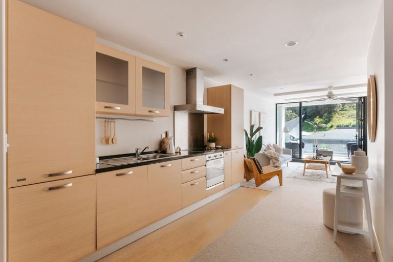 Photo of property in 16 Adams Avenue, Mount Maunganui, 3116