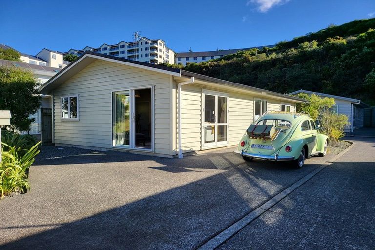 Photo of property in 140 Fraser Avenue, Johnsonville, Wellington, 6037