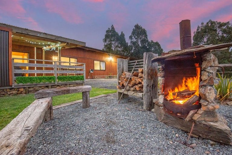Photo of property in 448 Taioma Road, North Taieri, Mosgiel, 9092