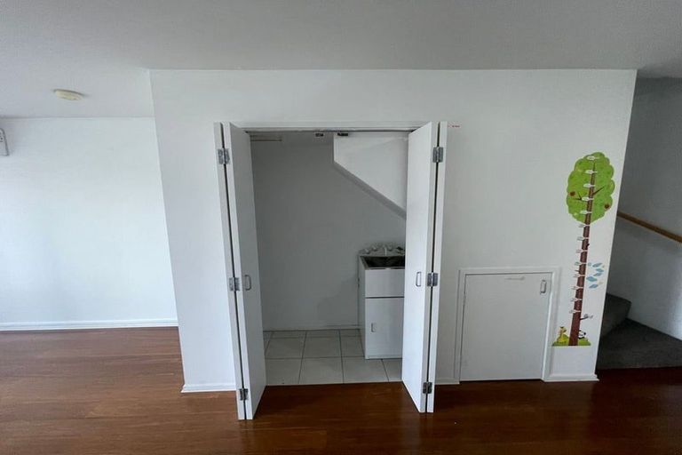 Photo of property in 5/32 Opito Way, East Tamaki, Auckland, 2013
