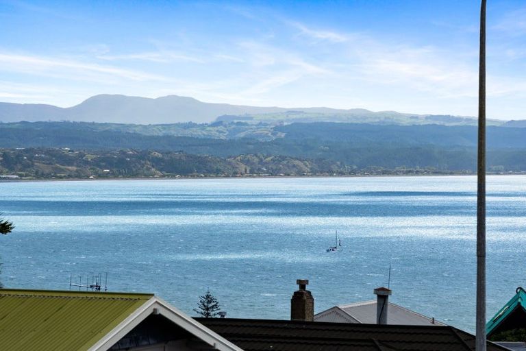 Photo of property in 13 Roslyn Road, Bluff Hill, Napier, 4110