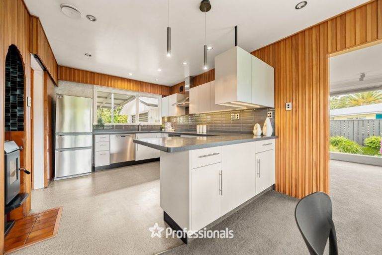 Photo of property in 294 Stokes Valley Road, Stokes Valley, Lower Hutt, 5019