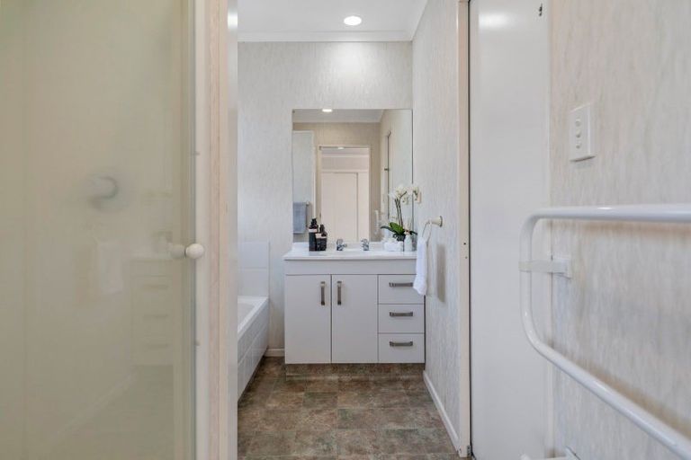 Photo of property in 18a Emmett Street, Greerton, Tauranga, 3112