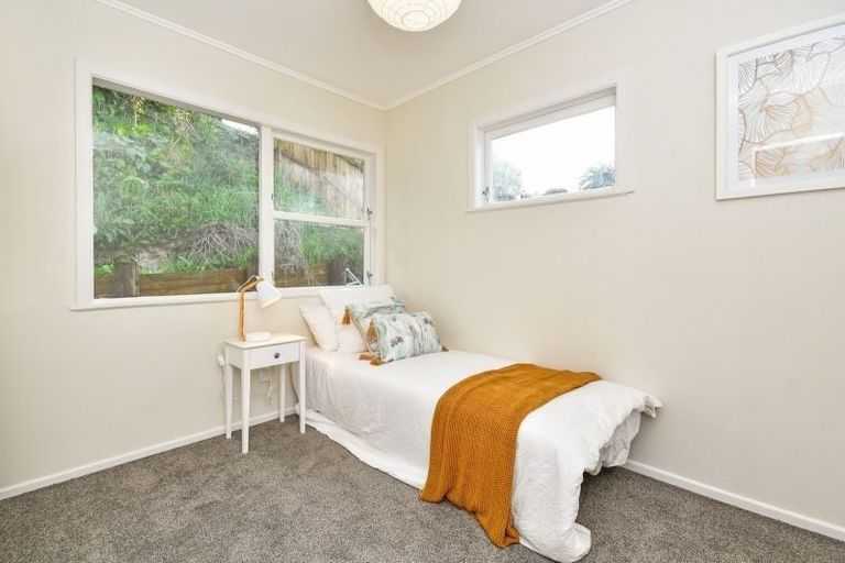 Photo of property in 2c Trosk Place, Waiuku, 2123