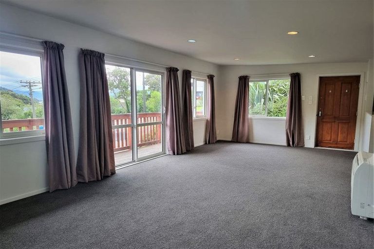Photo of property in 5 Dorset Street, Picton, 7220