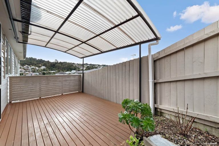 Photo of property in 71 Tamahere Drive, Glenfield, Auckland, 0629