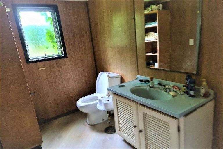 Photo of property in 49 Ayton Drive, Totara Vale, Auckland, 0629