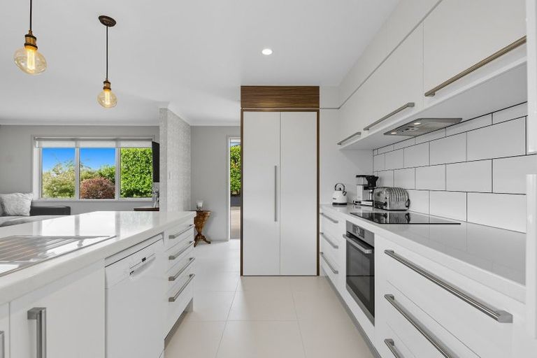 Photo of property in 11 Haden Place, Omokoroa, 3114