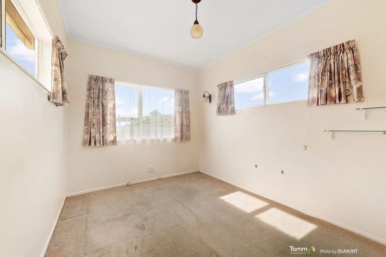 Photo of property in 14 Haumia Street, Johnsonville, Wellington, 6037