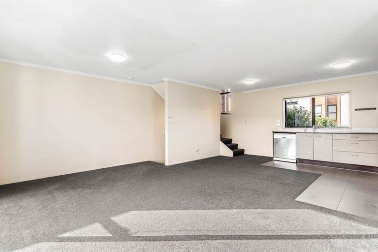 Photo of property in St Claire Village, 34/172 Mcleod Road, Te Atatu South, Auckland, 0610