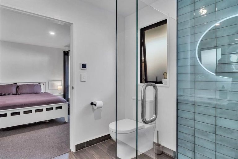 Photo of property in 215 Aubrey Road, Wanaka, 9305