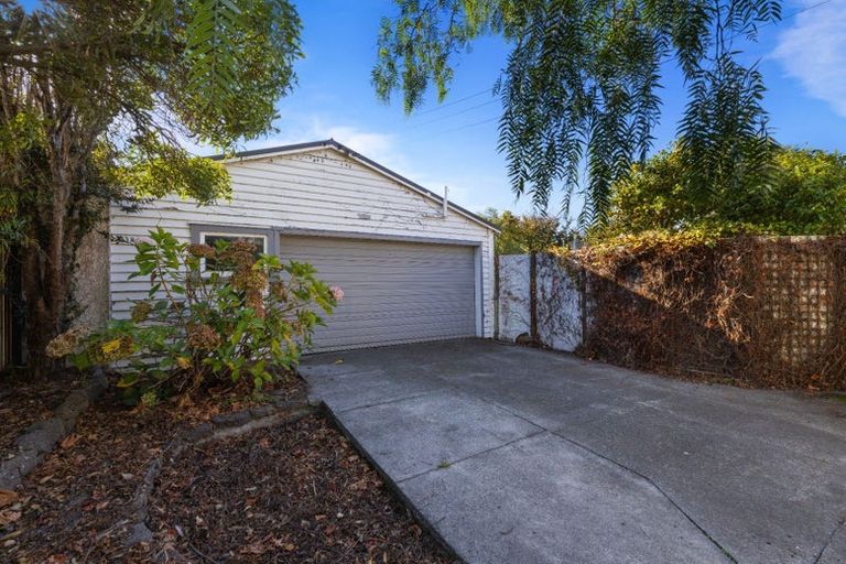 Photo of property in 15 Buxton Terrace, Saint Martins, Christchurch, 8022