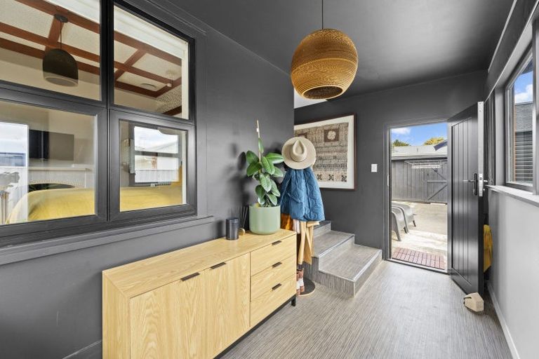 Photo of property in 54 Church Road, Taradale, Napier, 4112