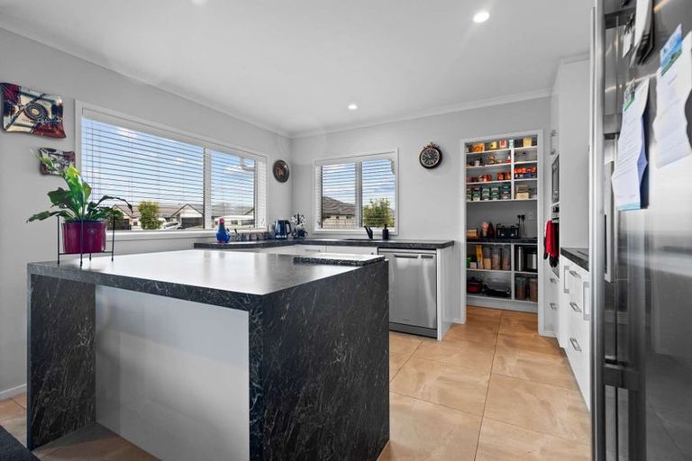 Photo of property in 36 Piata Street, Papamoa Beach, Papamoa, 3118