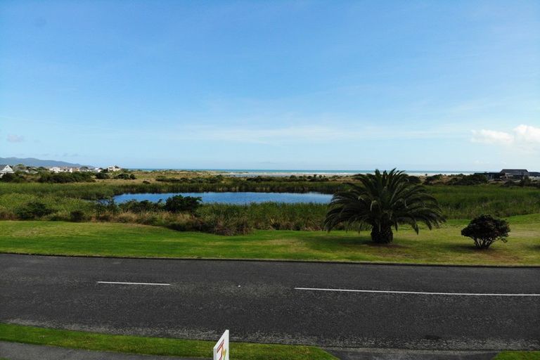 Photo of property in 302 Manly Street, Paraparaumu Beach, Paraparaumu, 5032