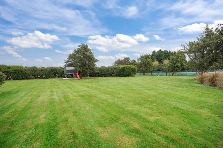 Photo of property in 14 Oreti Road, Otatara, Invercargill, 9879