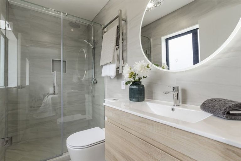 Photo of property in 48 Elevation Street, Flat Bush, Auckland, 2019