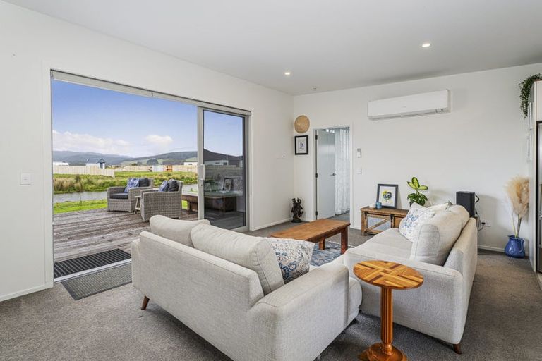 Photo of property in 110 Hamiora Street, Matarangi, 3592