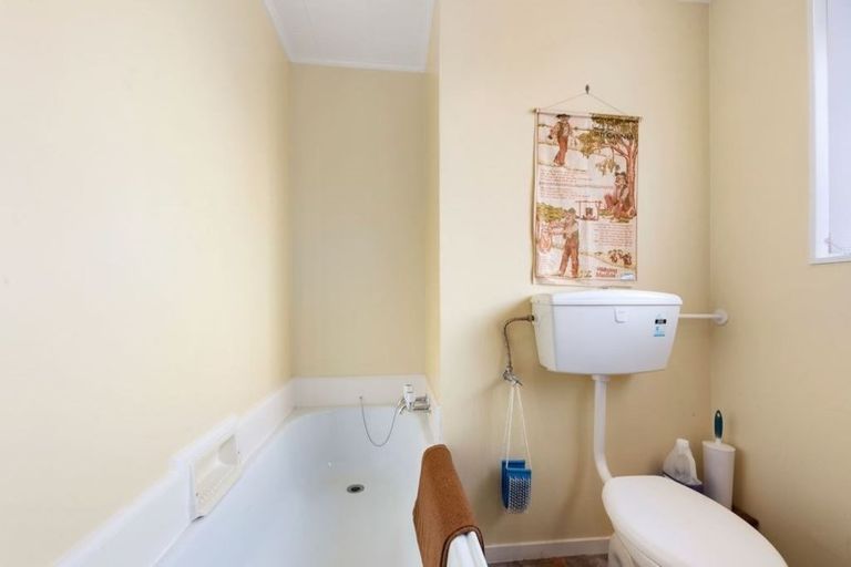 Photo of property in 42f2- Ebdentown Street, Ebdentown, Upper Hutt, 5018