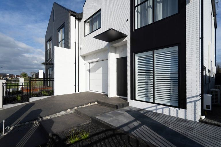 Photo of property in 27 Terry Came Drive, Cambridge, 3434