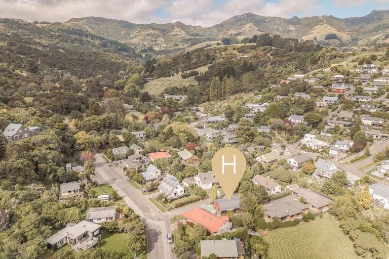 Photo of property in 32 Woodills Road, Akaroa, 7520
