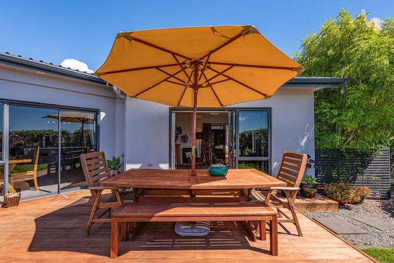 Photo of property in 11 Port Lane, Whitby, Porirua, 5024