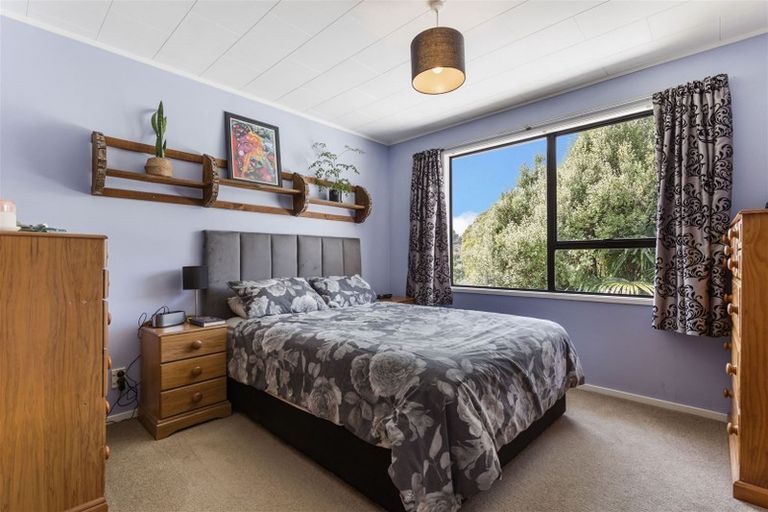 Photo of property in 64 Tamahere Drive, Glenfield, Auckland, 0629