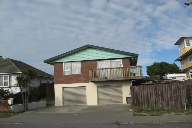 Photo of property in 15 Hood Street, New Brighton, Christchurch, 8061