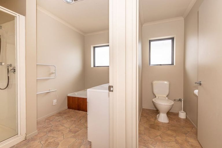 Photo of property in 33 Queen Street, Westport, 7825