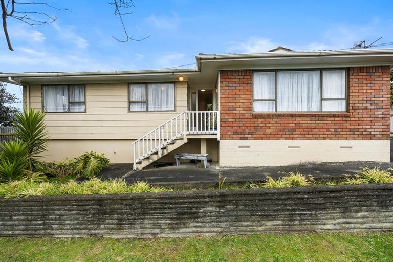 Photo of property in 4 Kirkella Crescent, Mangere East, Auckland, 2024