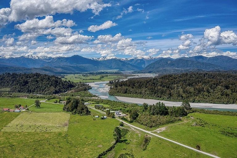 Photo of property in 91 Beach Road, Kakapotahi, Ross, 7885