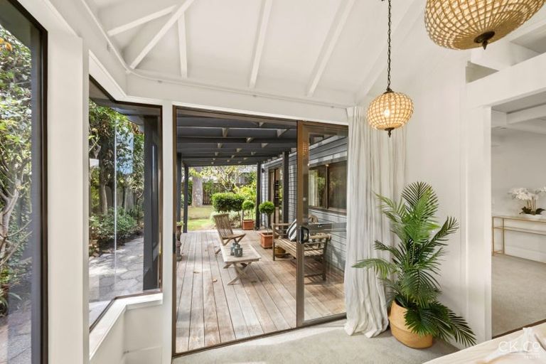 Photo of property in 32 Saint Columbans Grove, Boulcott, Lower Hutt, 5010