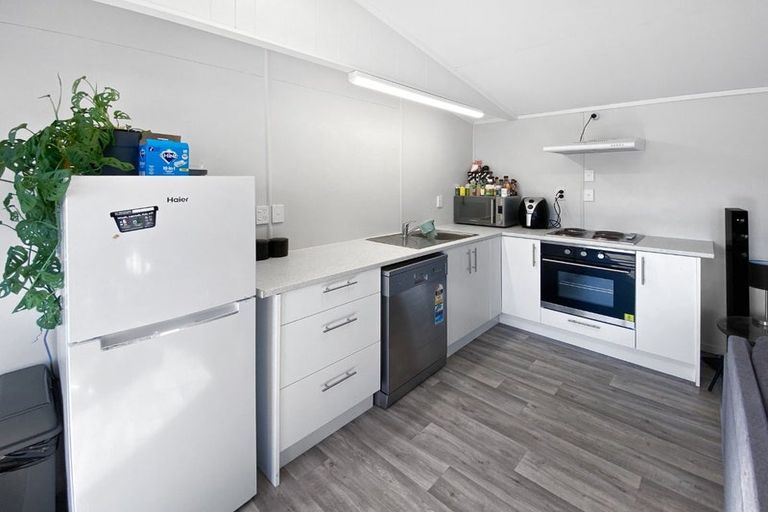 Photo of property in 8 Taupata Street, Castlecliff, Whanganui, 4501