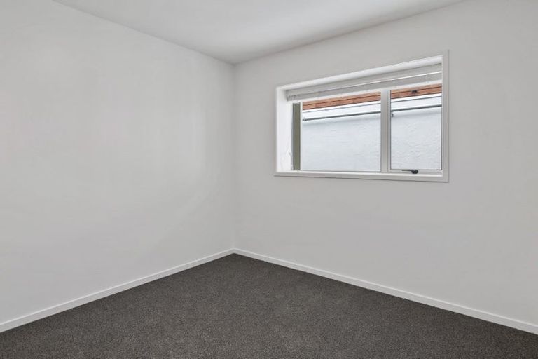 Photo of property in 1n/4045 Great North Road, Glen Eden, Auckland, 0602