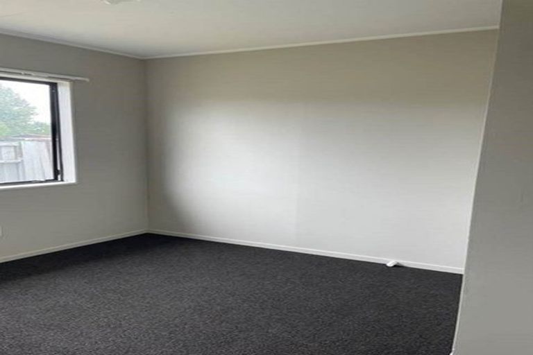 Photo of property in 1/100 Shifnal Drive, Randwick Park, Auckland, 2105