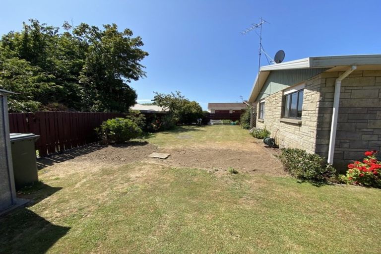 Photo of property in 16 Matai Place, Hawera, 4610