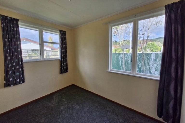 Photo of property in 7b Hood Avenue, Heretaunga, Upper Hutt, 5018