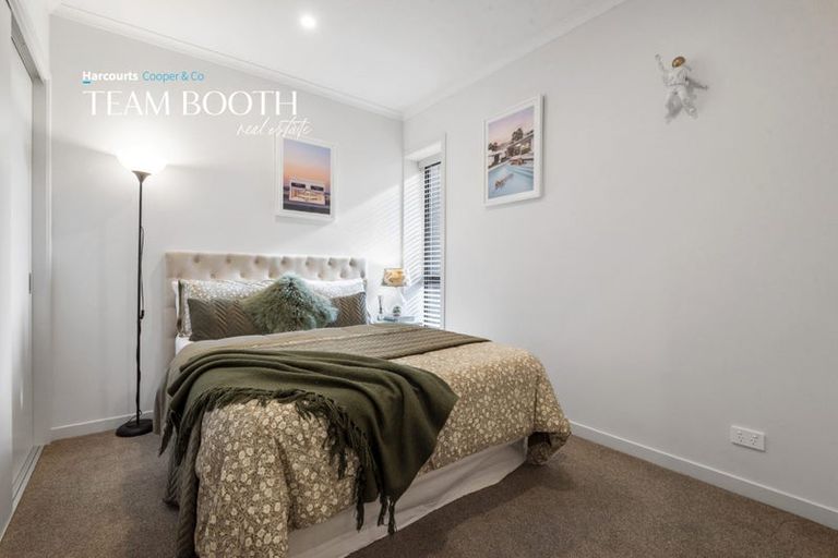 Photo of property in 8/1 Genevieve Lane, Hobsonville, Auckland, 0616
